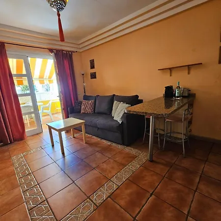 Orlando 85 Complex Easy شقة *