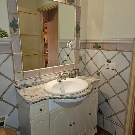 Orlando 85 Complex Easy شقة أذيخي