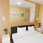 Orlando 85 Complex Easy דירה *