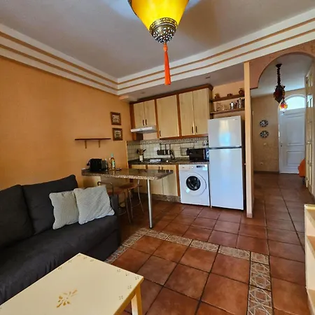 아파트 Orlando 85 Complex Easy